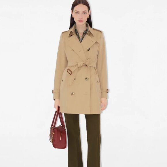 Burberry Short Chelsea Heritage Trench Coat - Picture 1 of 15